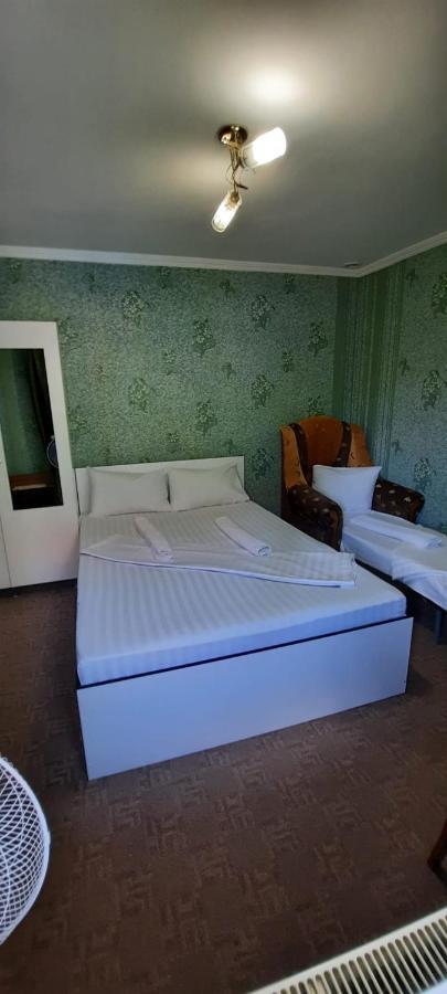 Casa Ala Aparthotel Cahul Bagian luar foto